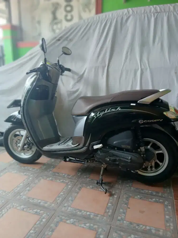 Honda scoopy istimewa low km
