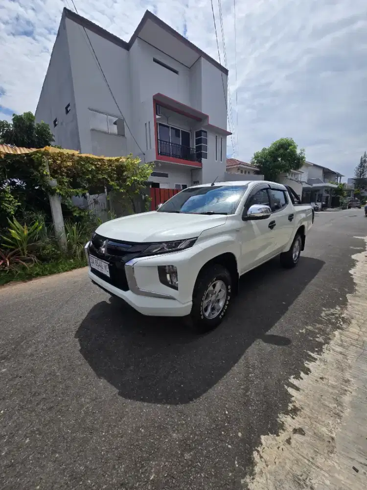 Mitsubishi Triton GLS