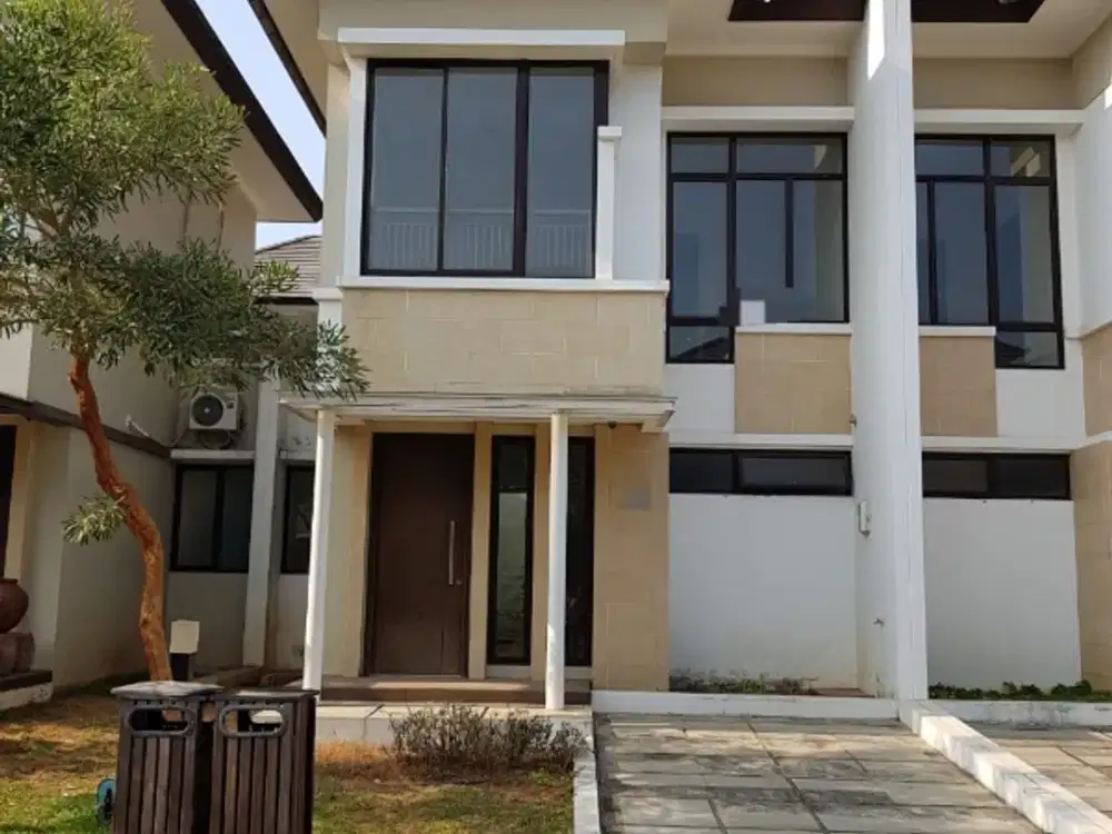 Rumah Rapi dan Siap Huni di Cluster Illustria Eminent BSD
