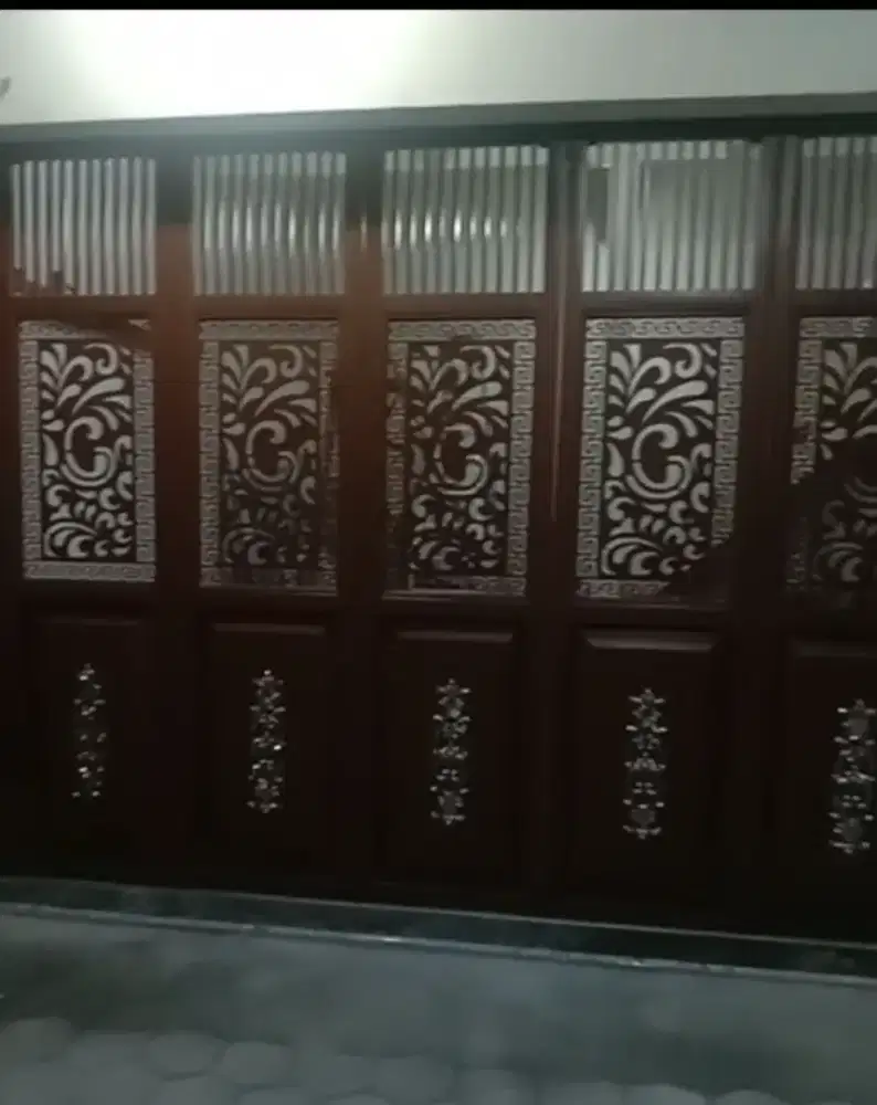 Pintu garasi sliding handerson