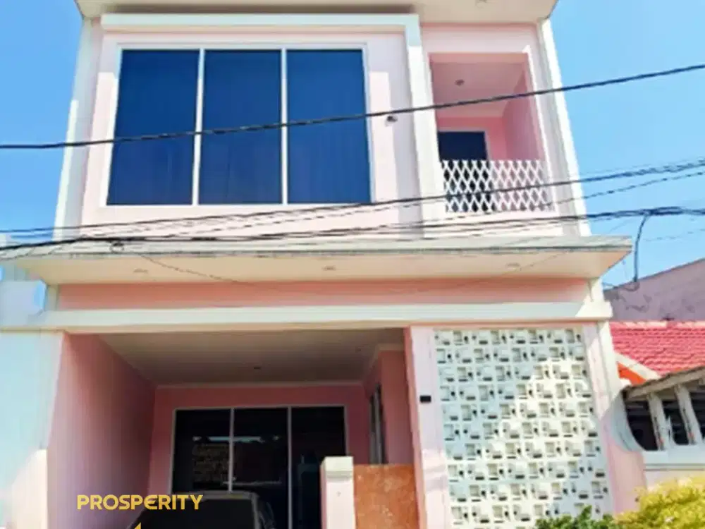 Rumah Cantik 3 Lantai Cluster Catalina Samping Mall Gading Serpong