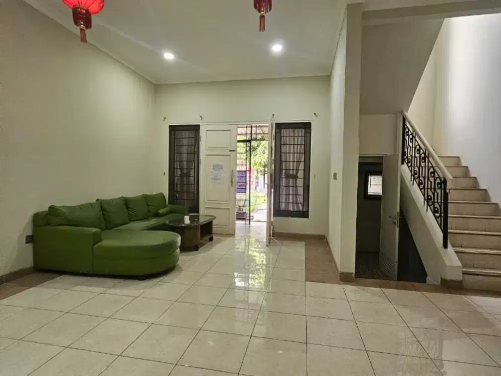 Rumah Siap Huni Strategis Cluster Crystal Gading Serpong