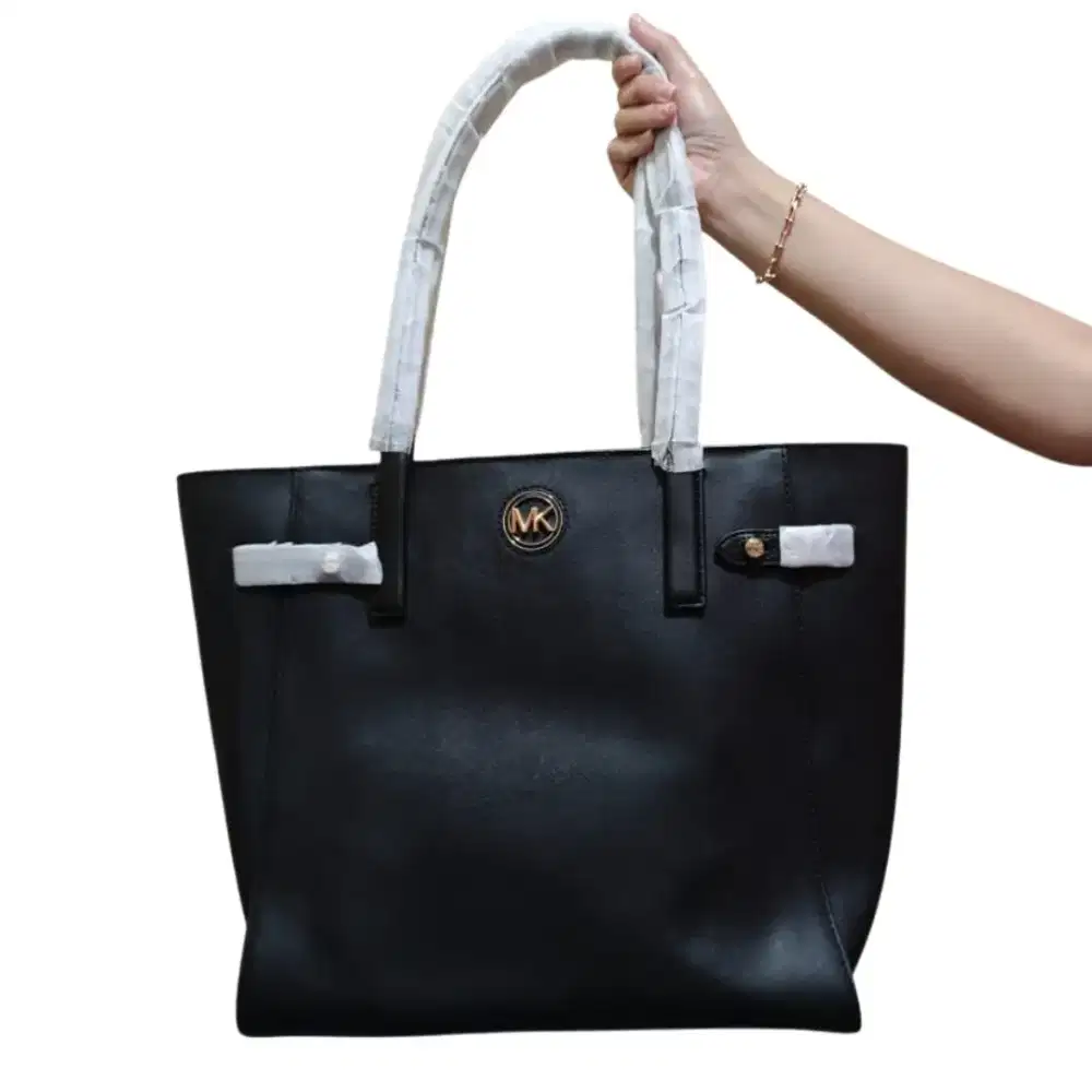 MICHAEL KORS CARMEN LG NS TOTE BLACK 35S2GNMT3L ORIGINAL AUTHENTIC