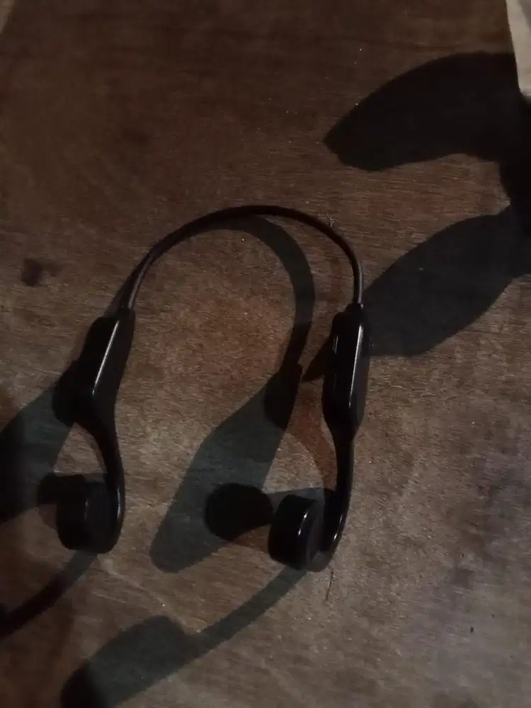 Headset vinerorubi