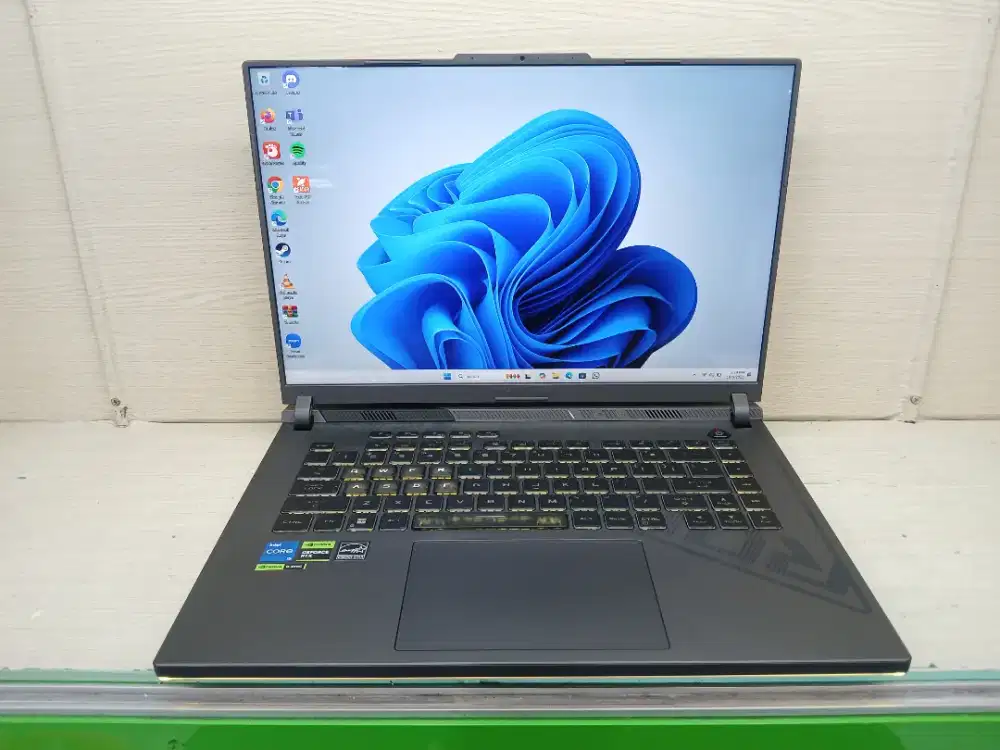 Asus rog strix g614ju intel core i5-13450hx 16/512 rtx 4050