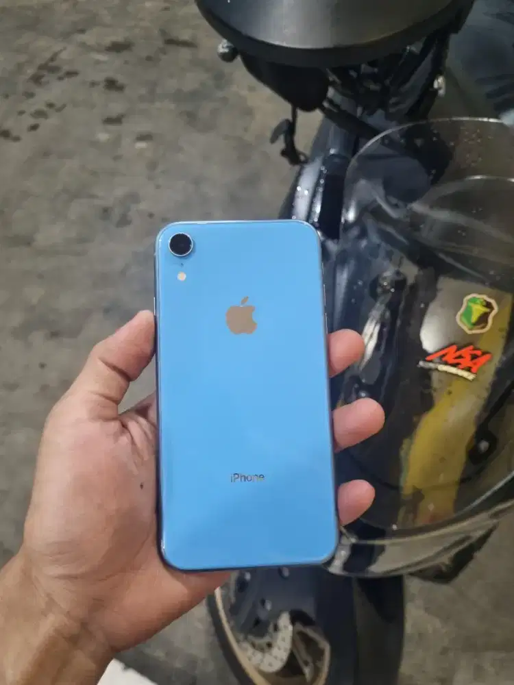iPhone xr 64 GB ibox