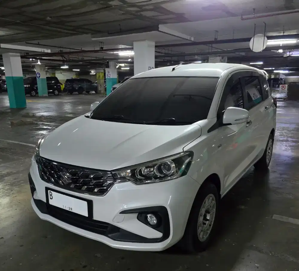 2023 Ertiga GX Hybrid AT 30rb KM bekas rasa baru No Minus !!!