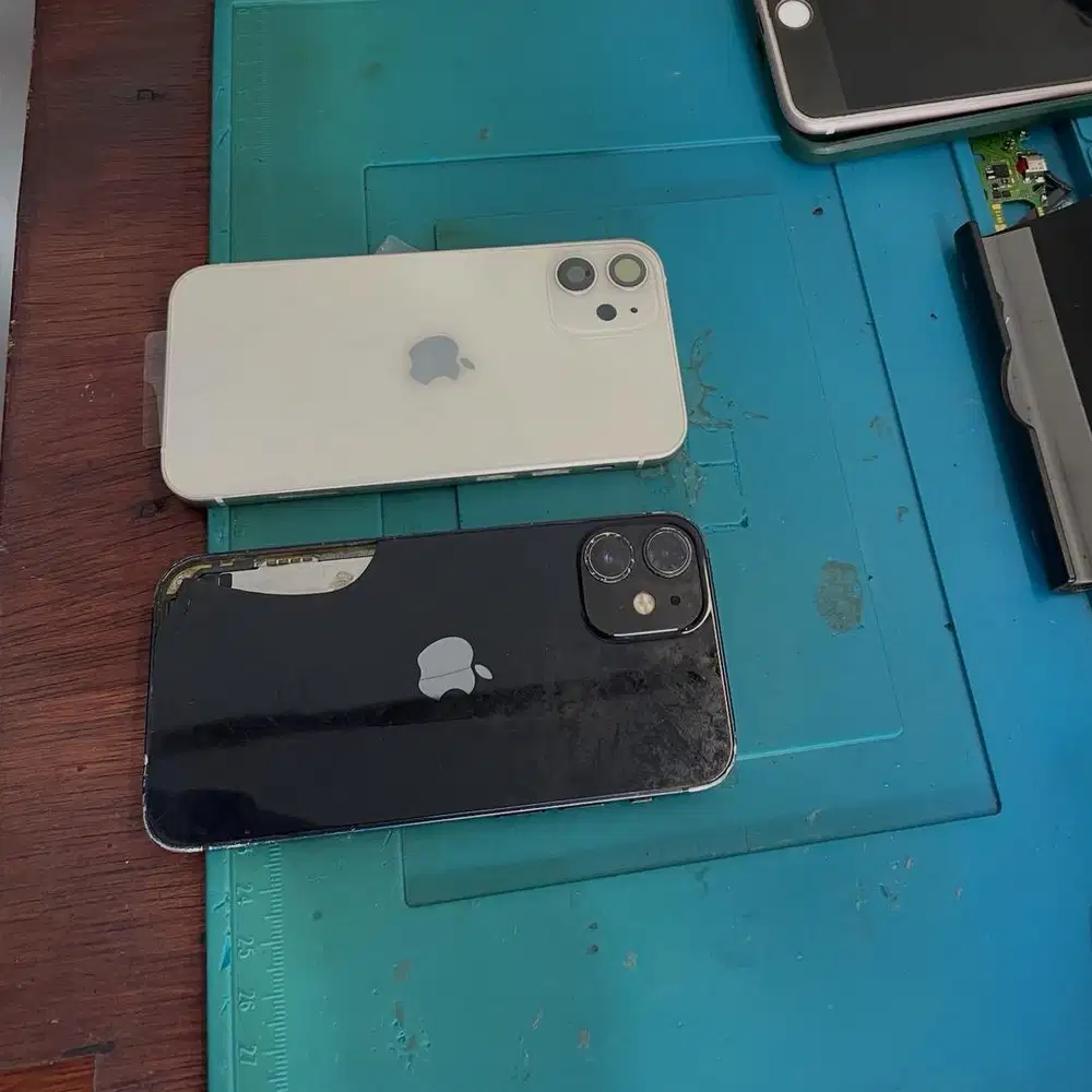 Ganti housing iphone 12 mini proses 3-4 jam