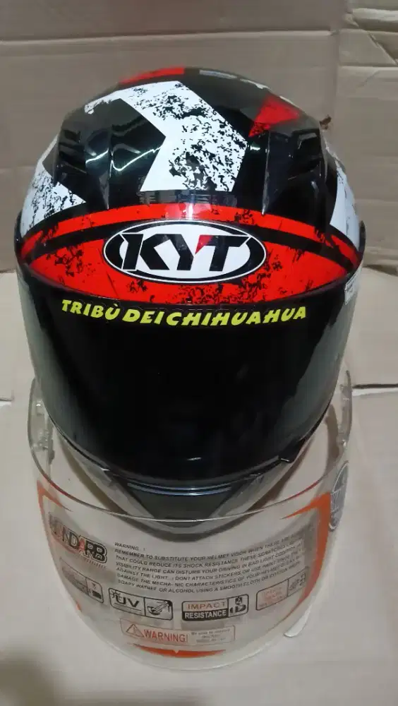 KYT R10 size M . Mulus