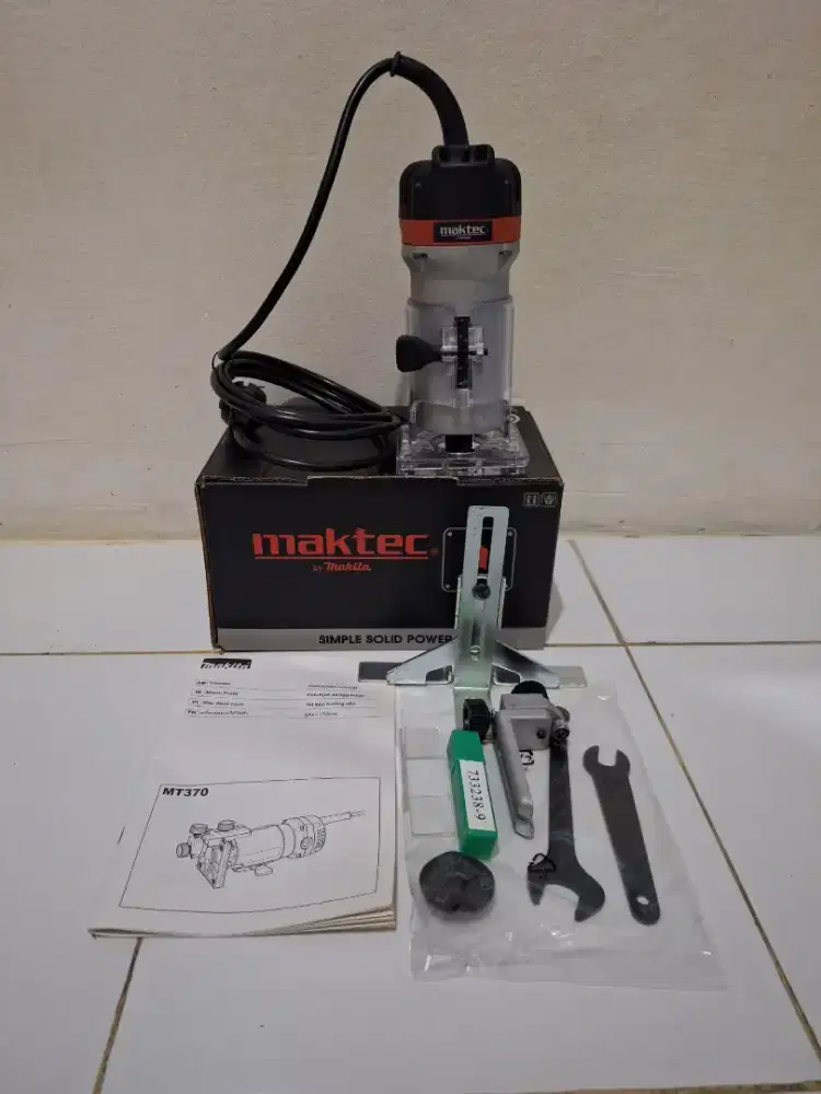Mesin trimmer maktec mt370