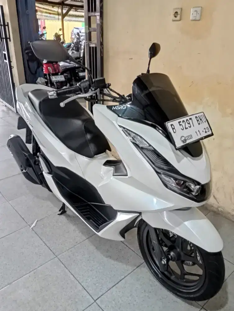 KM 2RB HONDA PCX 2024 KONDISI SEPERTI BARU