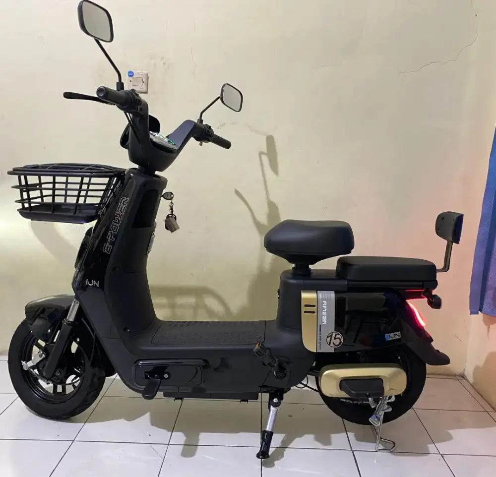 Sepeda listrik iOn fifteen