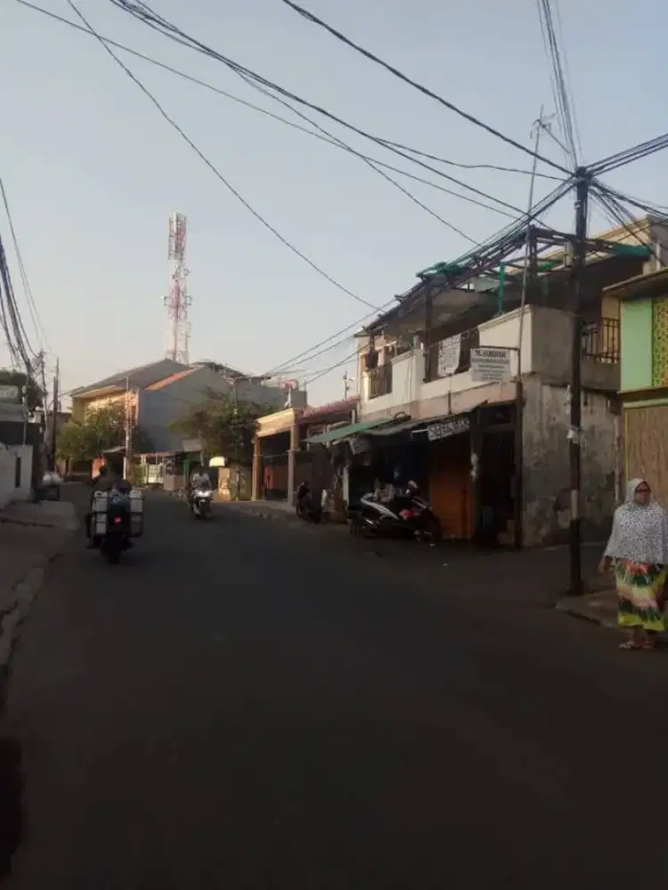 Dijual Rumah 2 Lantai Full Beton di Bukit Duri Jaksel, Dekat Stasiun