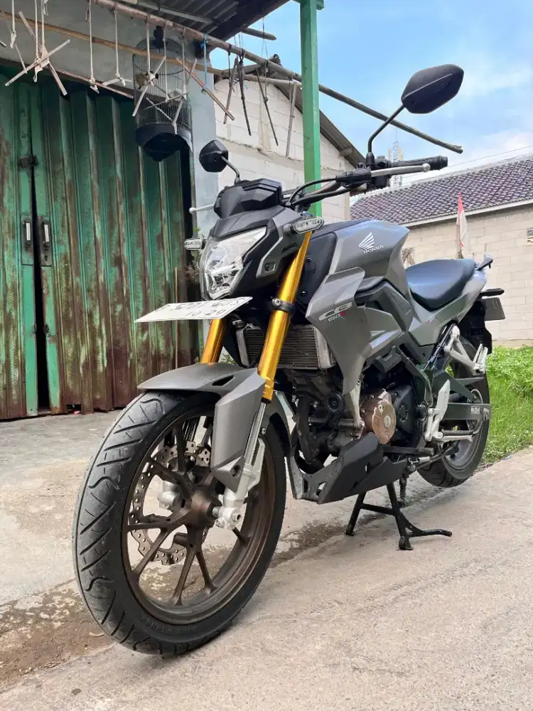 Honda CB150R Streetfire 2024
