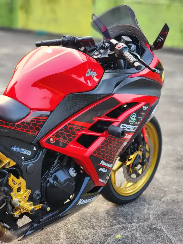 Kawasaki Ninja 250 FI Merah