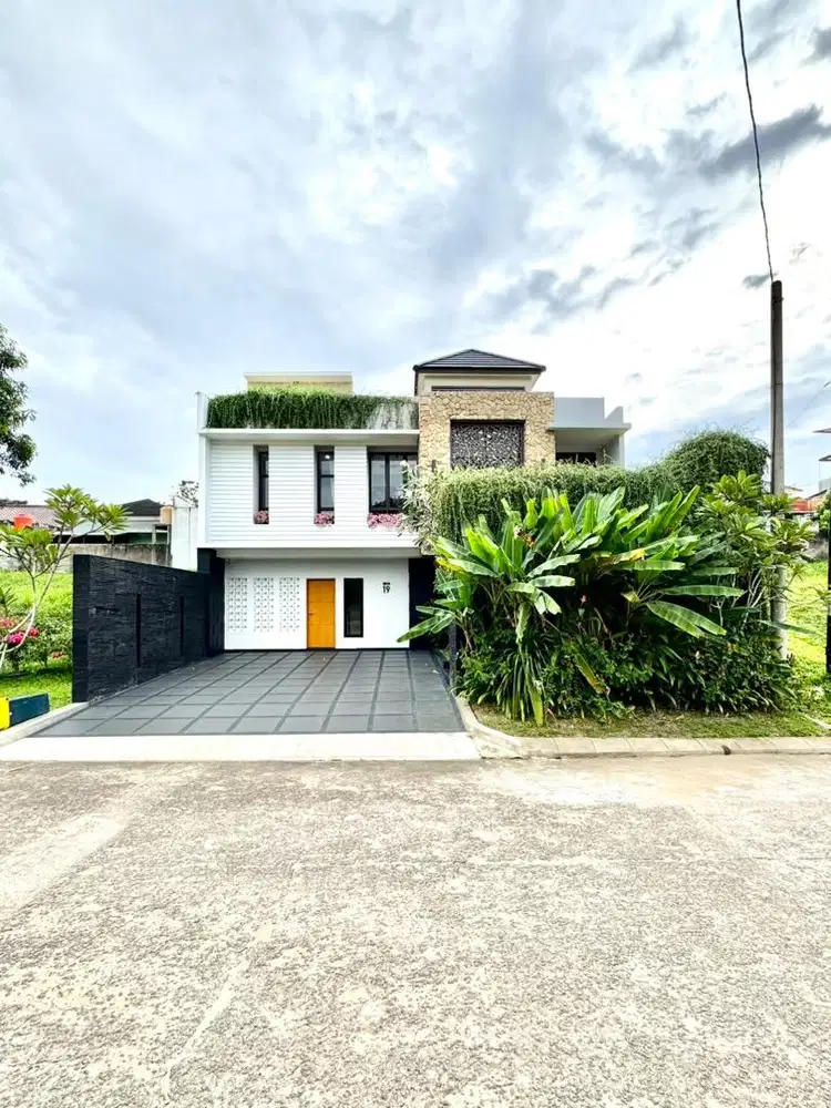Puri Mayang Rumah Konsep Villa 2 Lantai