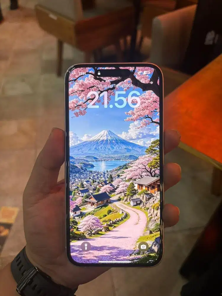 Iphone 15 plus 128gb garansi on