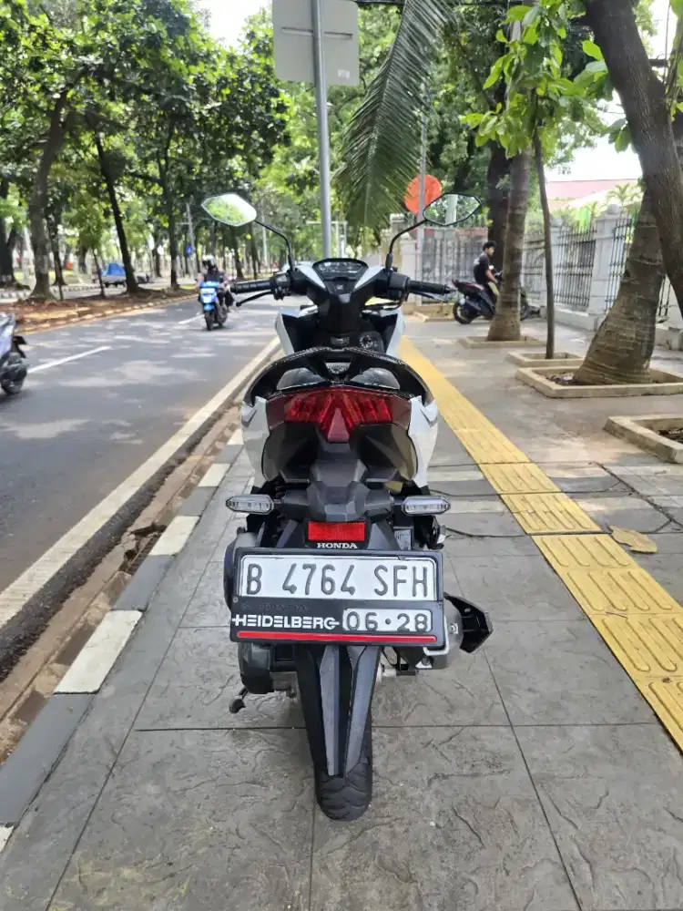 DIJUAL CASH NEW HONDA VARIO 125 CBS THN 2018 PAJAK IDUP SIAP PAKAI