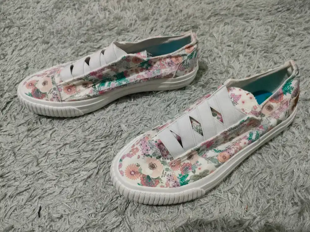 Sepatu Blowfish Malibu size 8