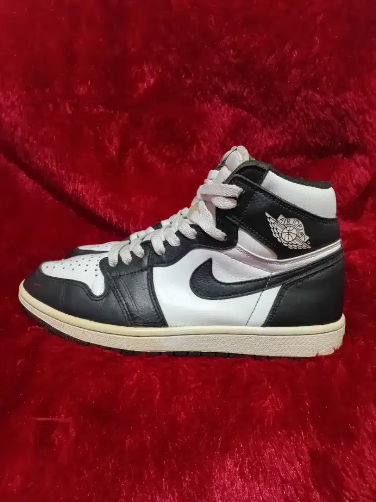 AIR JORDAN 1 RETRO HIGH BLACK WHITE PANDA SIZE 42