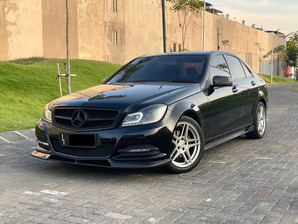 Mercedes Benz C200 CGI 2012 Facelift