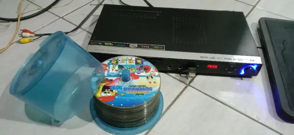 DVD player merk asatron + kips  pendingin laptop