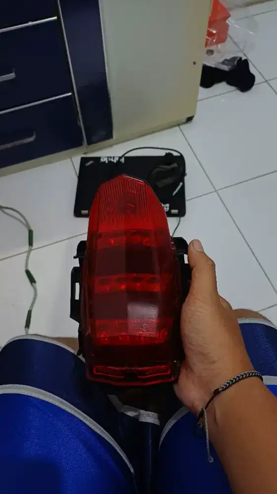 Lampu Belakang/lampu rem/Stop lamp R15 V3/V4 Original