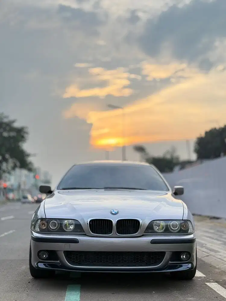BMW E39 528i 1997