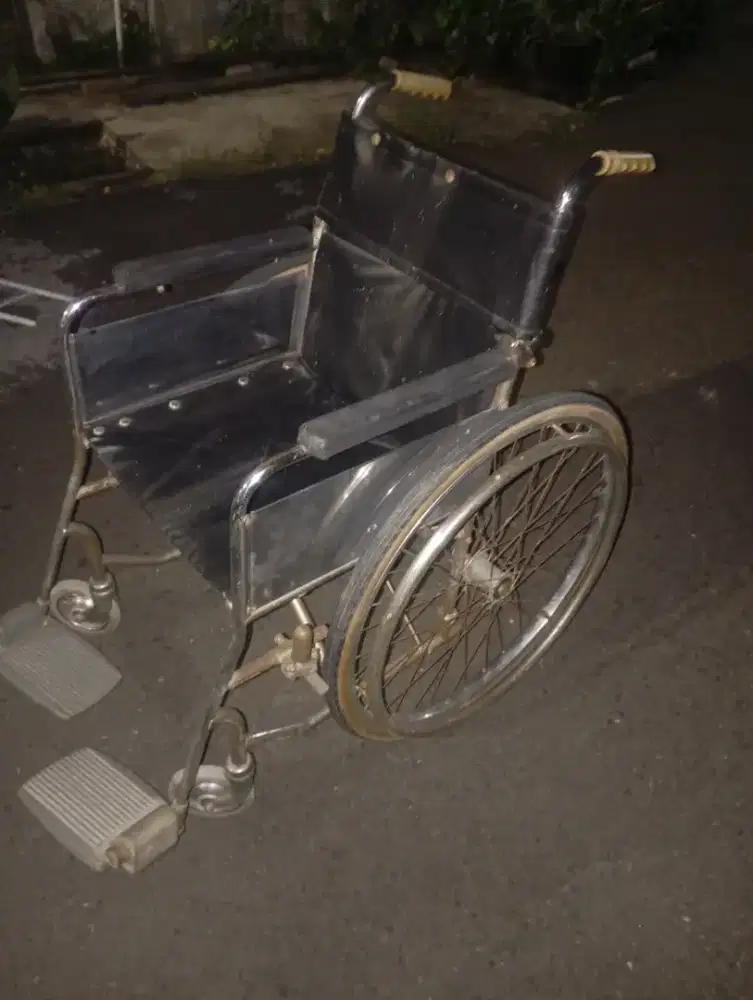 Jual kursi roda bekas