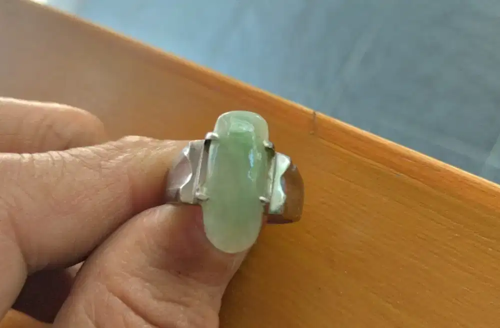 Cincin Giok Keberuntungan Yance Lasso Orang Terkenal Asia Agiong Yogya