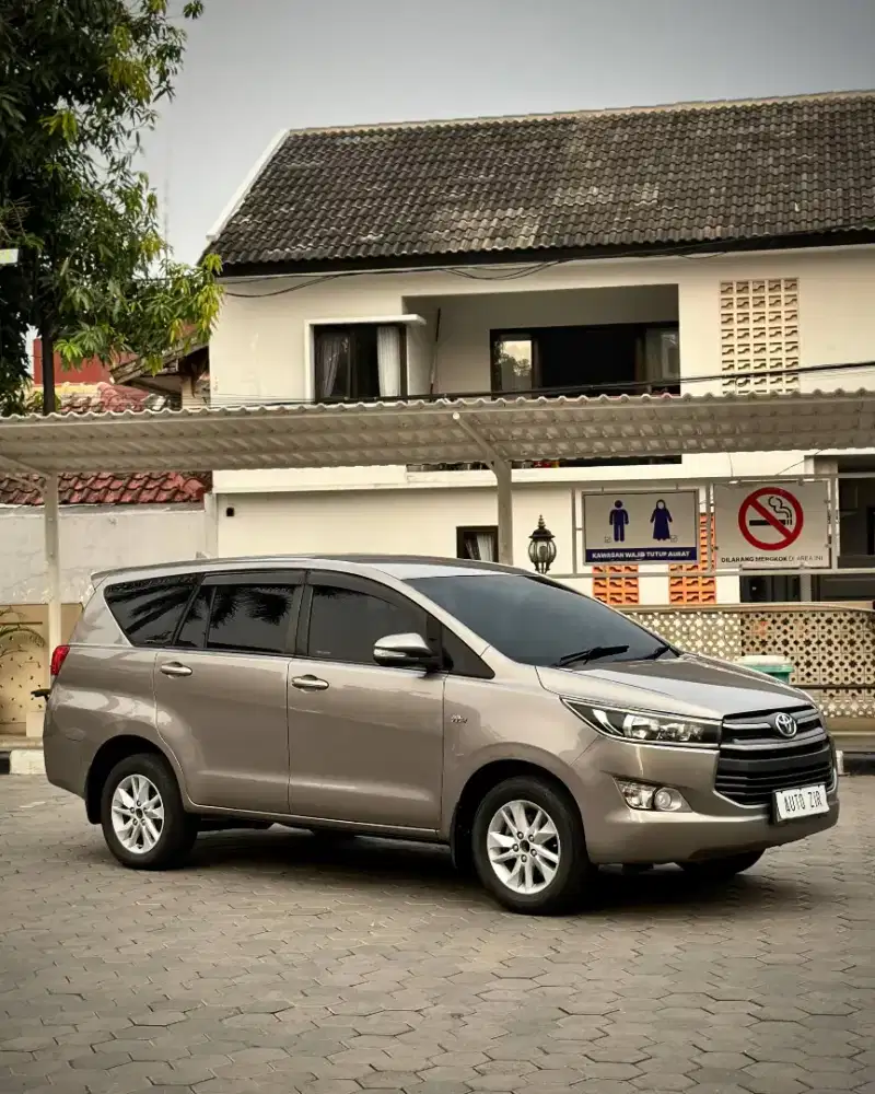 [DP5jt] CASH Toyota kijang innova G 2.0 at 2016 lowKM