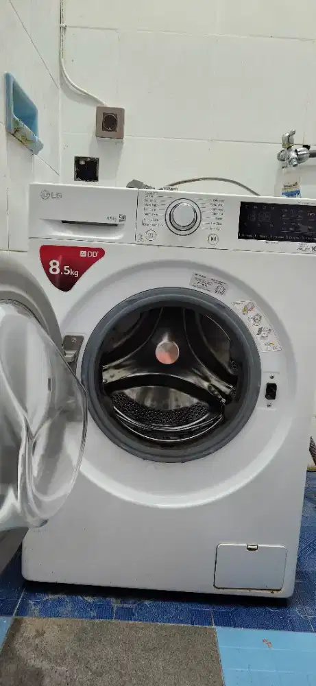 Dijual Mesin Cuci LG Front Load 8kg Smart Inverter