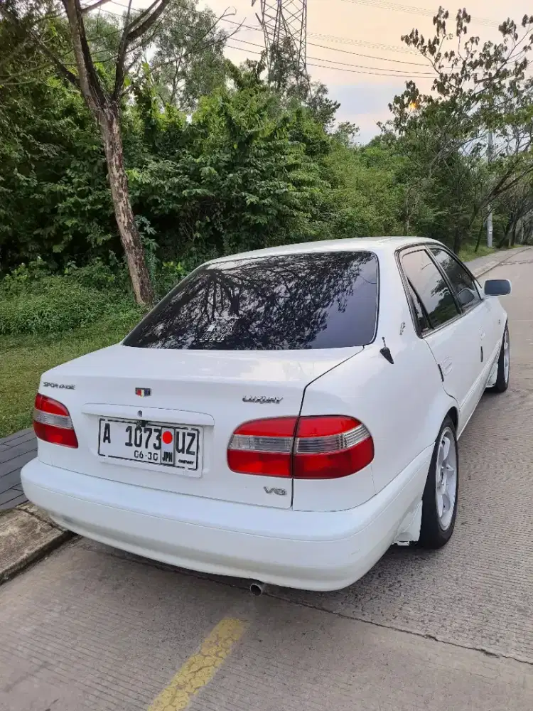 Mobil toyota Corolla all New 2000