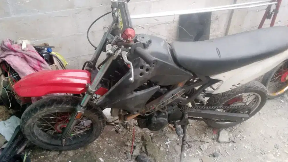 Trail CS ONE 125cc lokasi central No3cilebut raya