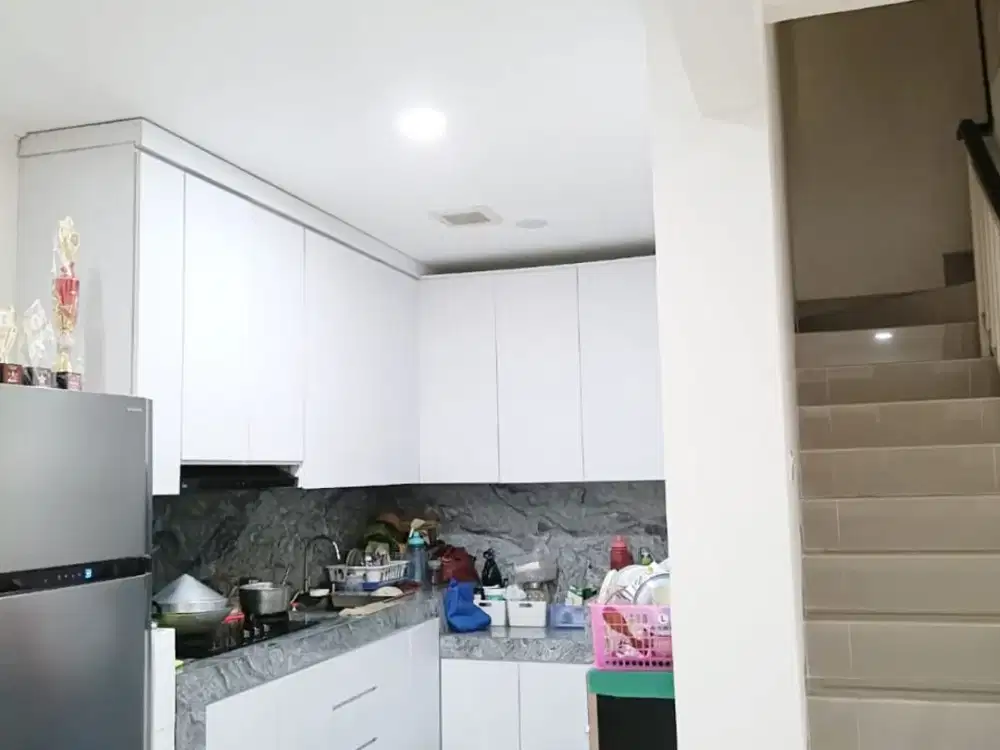 Dijual Siap Huni Latigo Gading Serpong Termurah