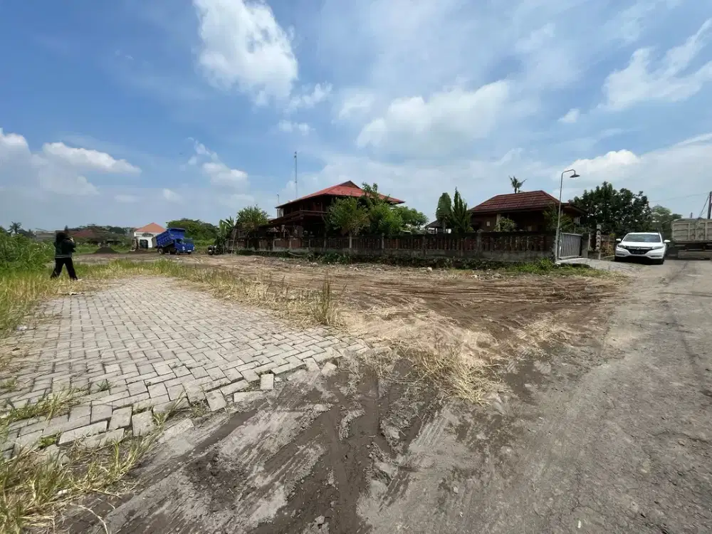 Tanah cocok Hunian dan villa di jalan damai kaliurang , SHM P unit