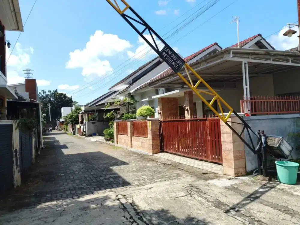 Tanah dekat UGM dalam perumahan Lempongsari ,SHM P unit