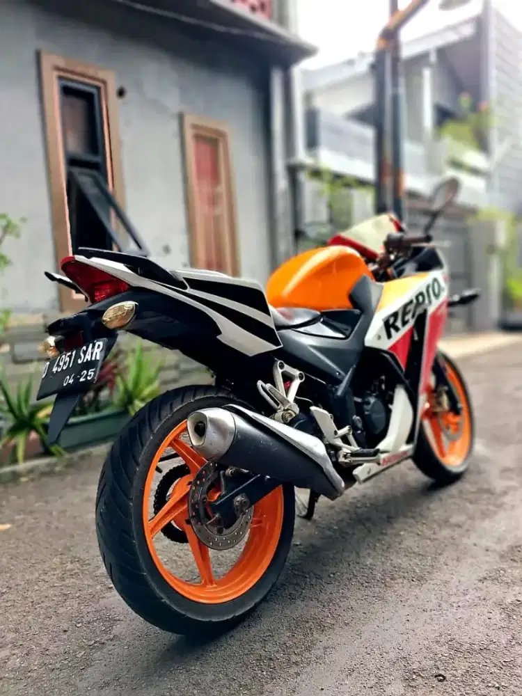Motor CBR 150R Repsol 2015