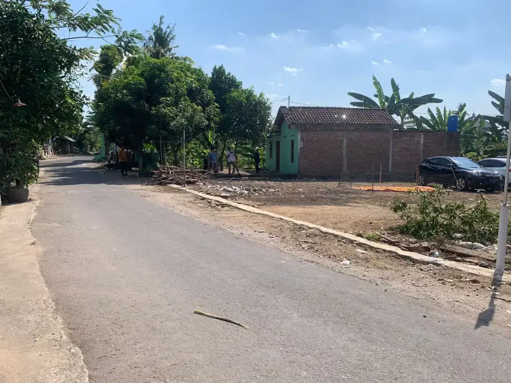 Pekarangan Hook di Jejeran Bantul selatan Terminal Giwangan