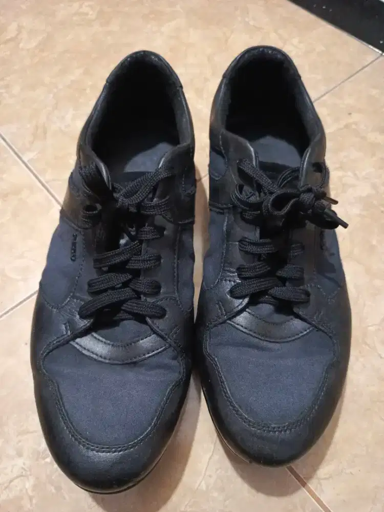 Sepatu Geox Original size 43