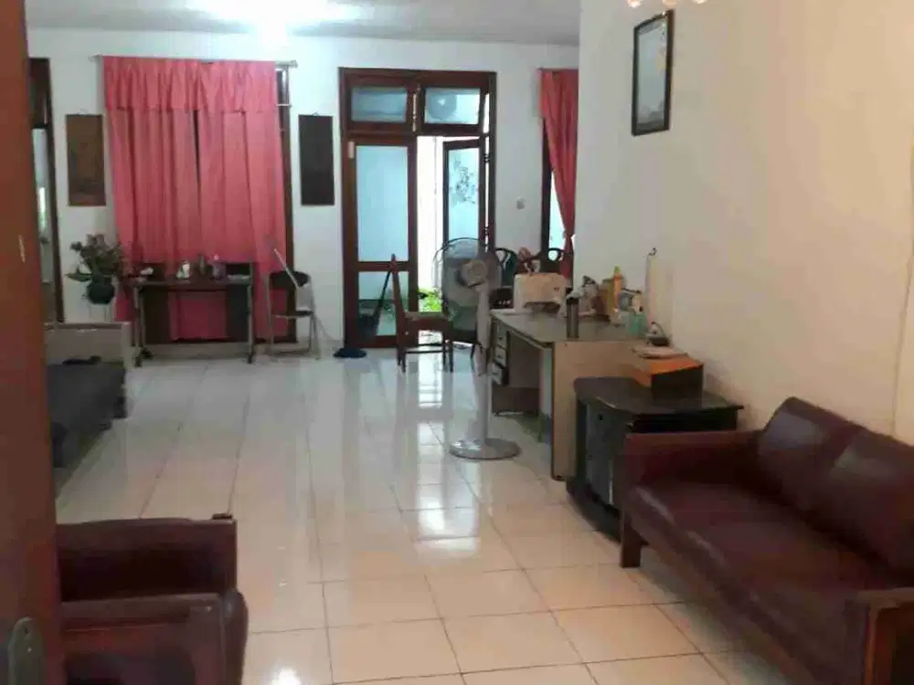 Jual Rumah Villa Melati Mas, 280m2, 12 ruangan, SHM