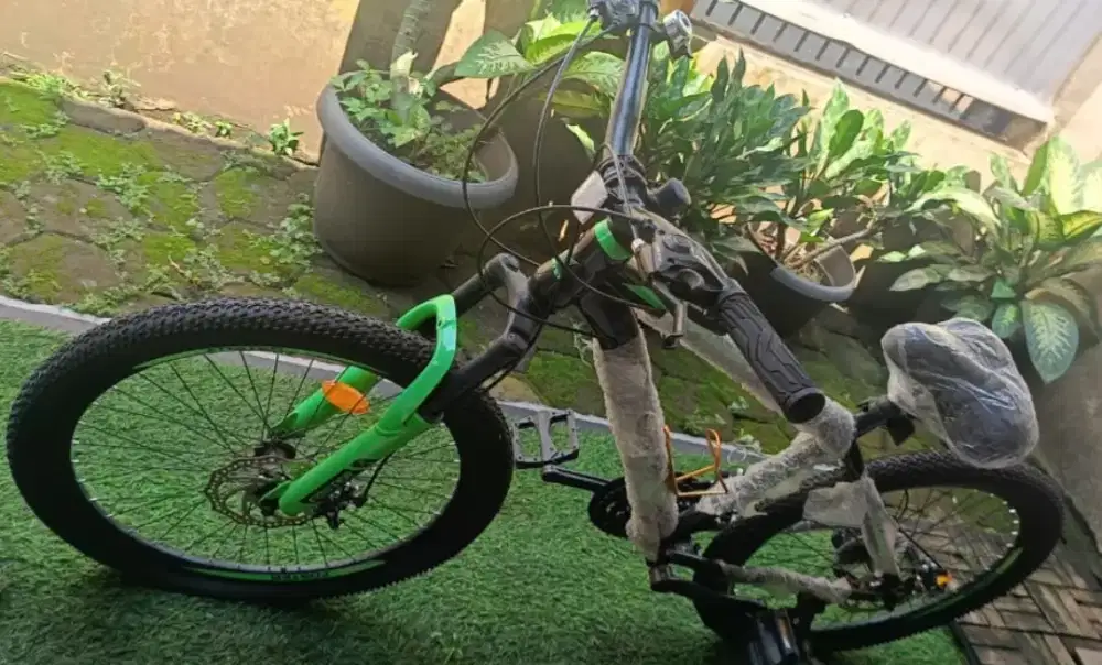 Sepeda foster masih baru beli gak dipake