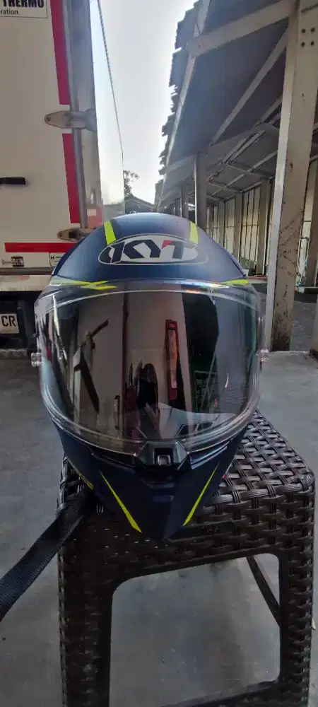 Helm Kyt R2R Size M
