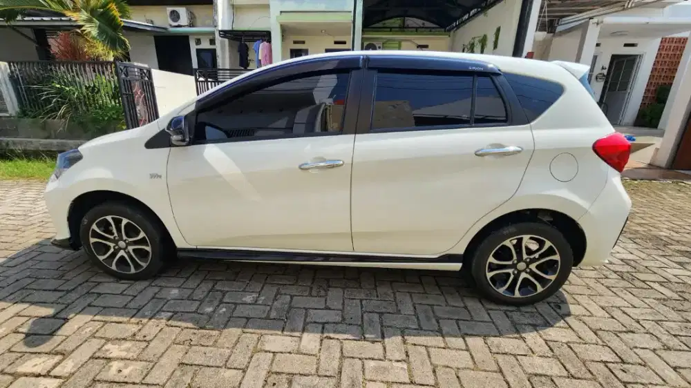 Bismilahirohmanirohim. Jual Daihatsu Sirion 2023