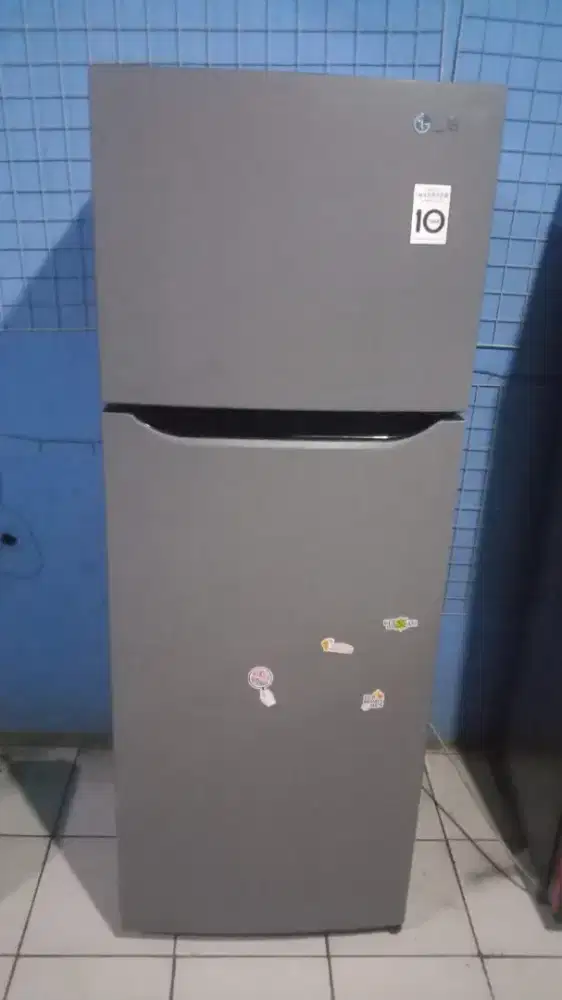 Dijual kulkas LG INVERTER Kondisi normal nominus siap pakai nego