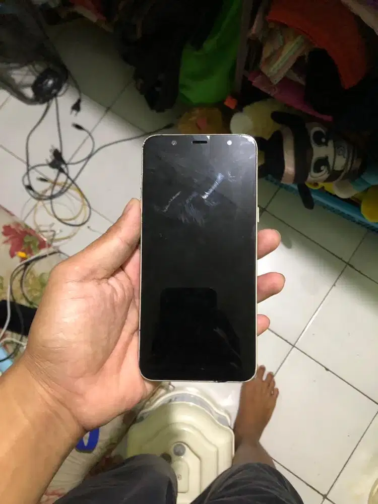samsung j8 minus