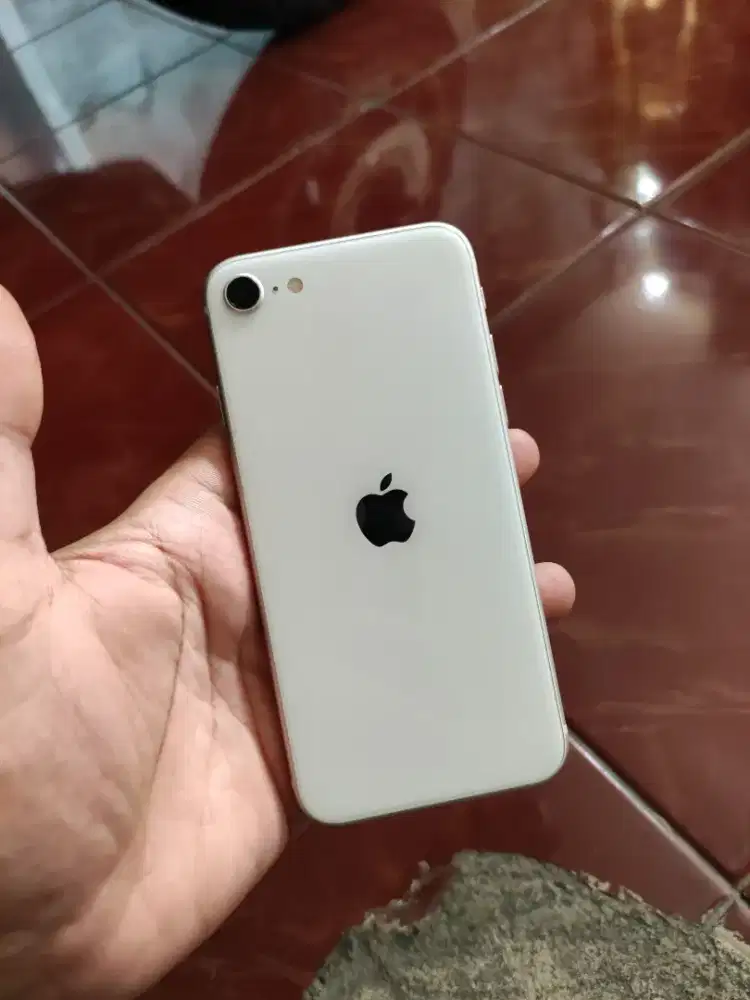 IPHONE SE GEN 3 2022