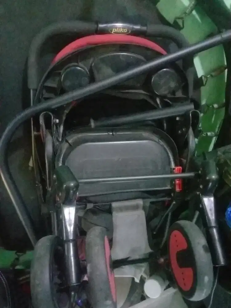 Jual murah stroler pliko mulus lokasi central no3cilebut