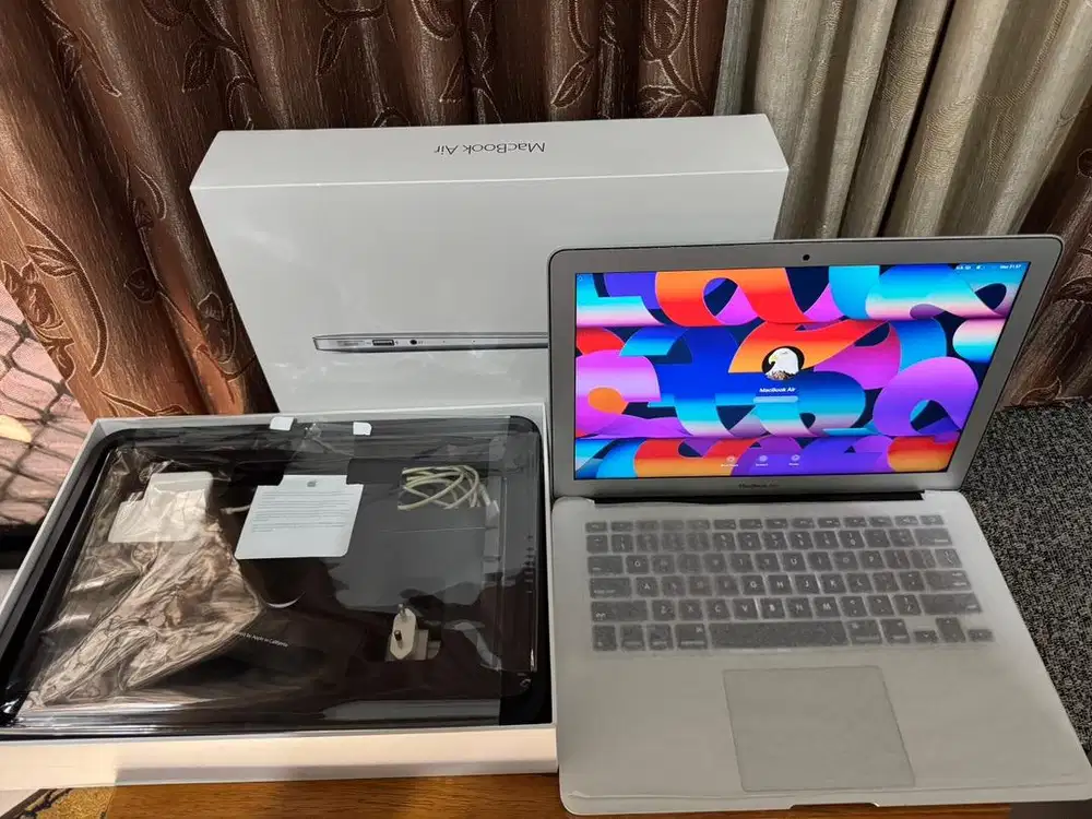 MacBook Air 2017 8/128