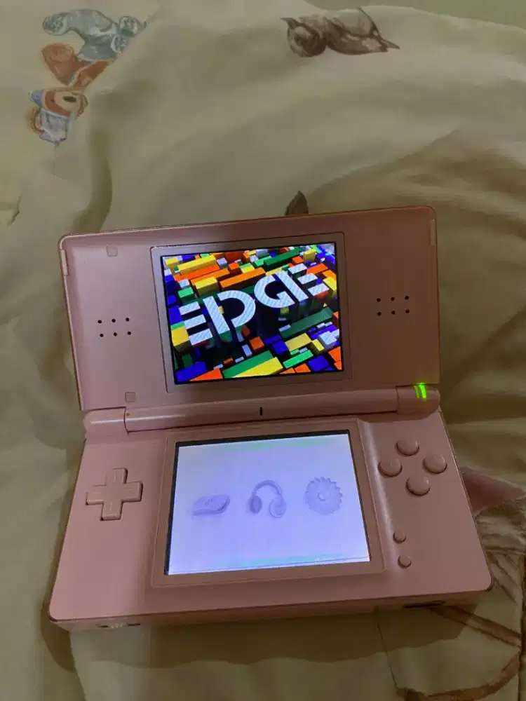 Nintendo DS Lite